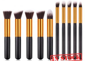 Makeup brush kit