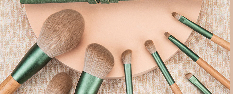 custom makeup brushes