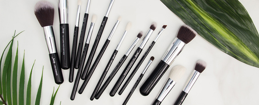 custom makeup brushes