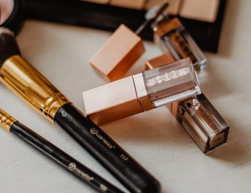 Why Do Brand Owner Like to Buy Personalized Makeup Brushes?