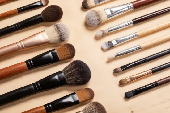 Design-Your-Own-Makeup-Brushes-collection A variety of professional makeup brushes with different handle designs and bristle shapes for those looking to design your own makeup brush setA variety of professional makeup brushes with different handle designs and bristle shapes for those looking to design your own makeup brush set